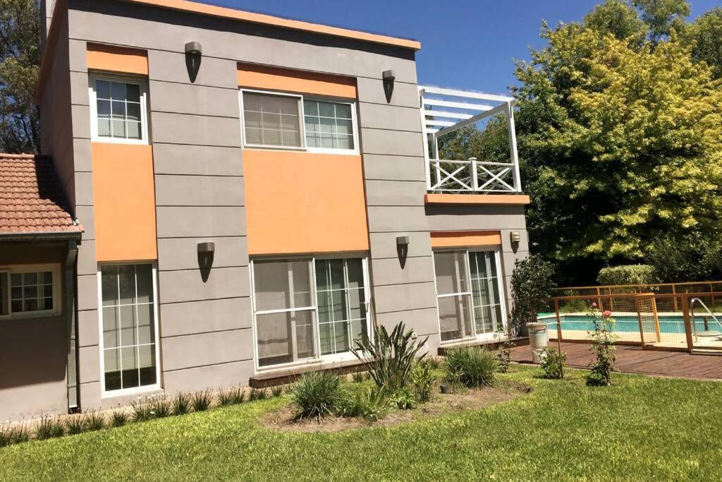 La Naturaleza De Parque Leloir En Familia Villa Leloir Exterior foto
