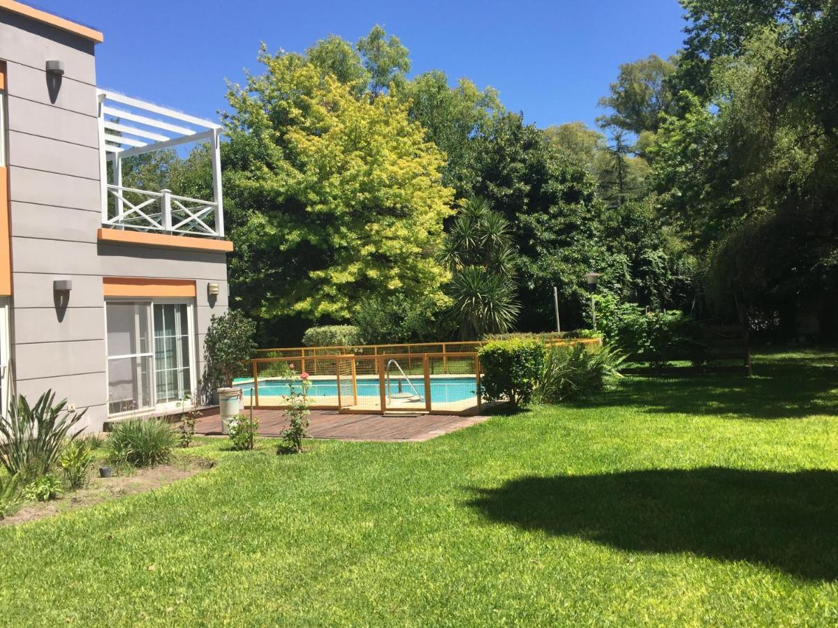 La Naturaleza De Parque Leloir En Familia Villa Leloir Exterior foto